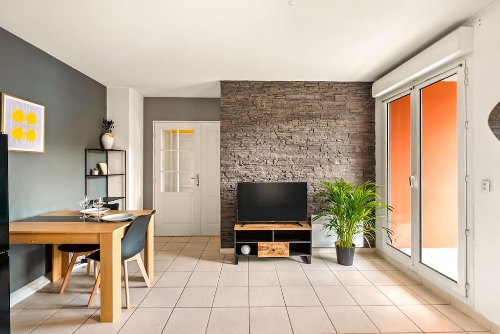 Апартаменты T2 Paisible Vaise, Avec Parking Metro Direct Bellecour Лион Экстерьер фото